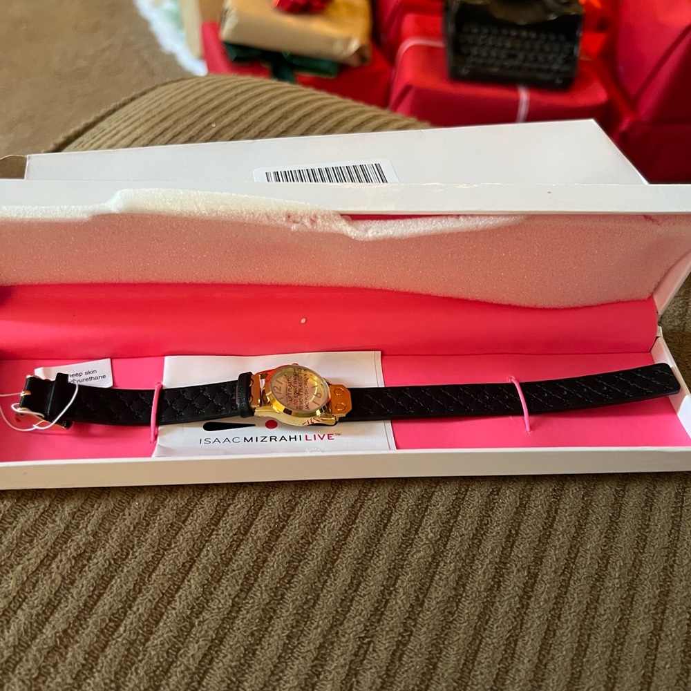 Isaac Mizrahi watch brand new in box - Picture 2 of 3